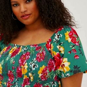NWT Torrid Green Floral Peasant Blouse
